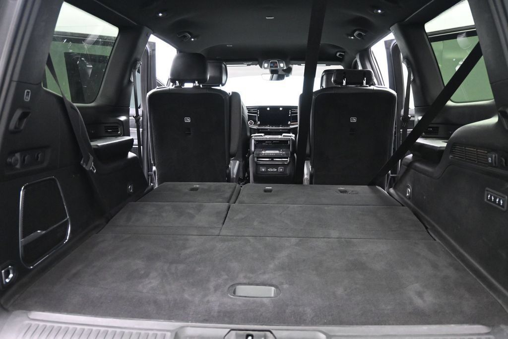 Used 2022 Jeep Wagoneer Series III w/ Flexible Seating Group AWD/4WD image 16