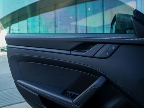 Used 2024 Porsche 911 Carrera GTS image 16