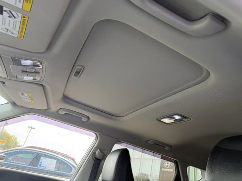 Used 2023 Kia Soul GT-Line image 11