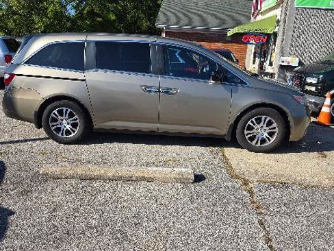 Used 2011 Honda Odyssey EX-L image 3