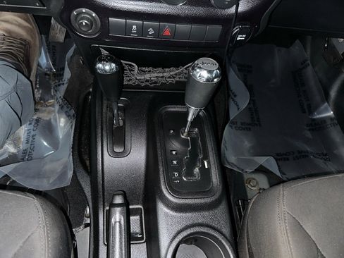 Used 2015 Jeep Wrangler Unlimited Sport w/ Quick Order Package 24S image 29