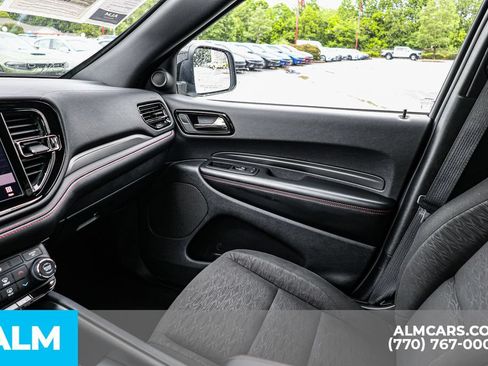 Used 2025 Dodge Durango GT RWD image 43