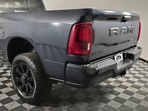 New 2026 RAM 2500 Laramie AWD/4WD image 11