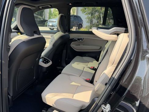 New 2026 Volvo XC90 B6 Plus w/ Protection Package Premier AWD/4WD image 14