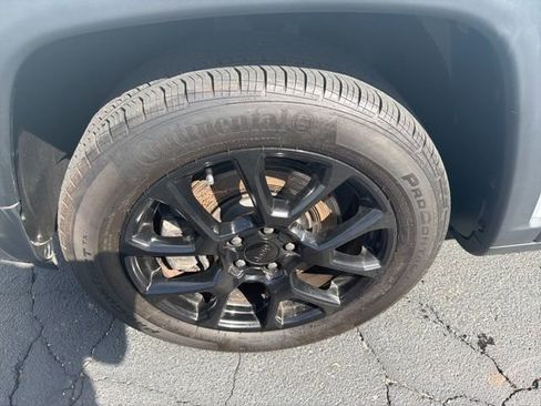 Used 2023 Jeep Compass Altitude image 10