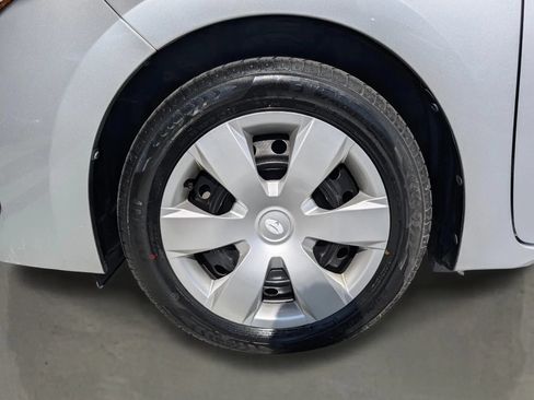 Used 2017 Toyota Corolla LE FWD image 8