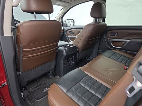 Used 2019 Nissan Titan Platinum Reserve image 46