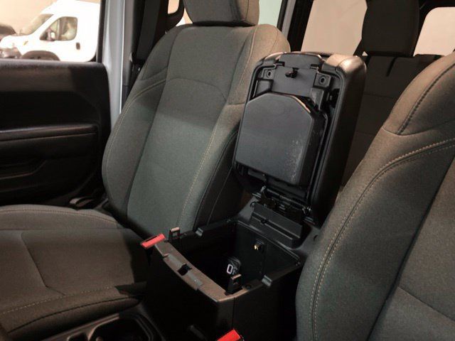Used 2024 Jeep Wrangler Unlimited AWD/4WD image 62