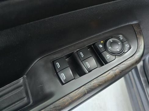 Used 2020 GMC Acadia Denali image 20