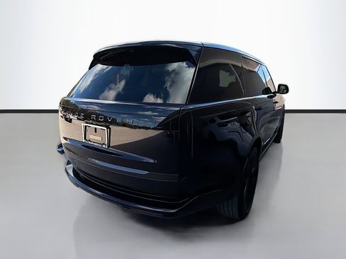 New 2026 Land Rover Range Rover Long Wheelbase SE image 5