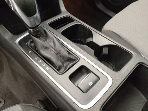 Used 2019 Ford Escape SE FWD image 26