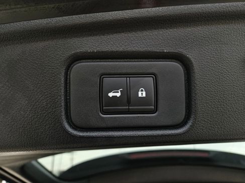 New 2026 Nissan Pathfinder SV image 12