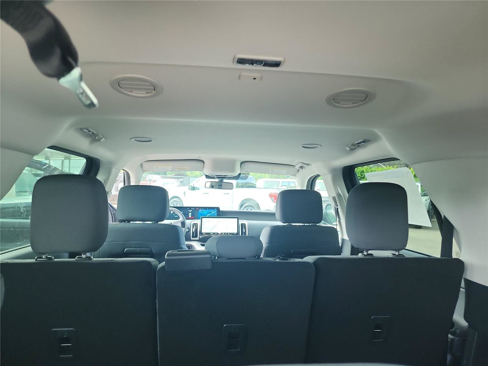 New 2027 Ford Expedition Active RWD image 19