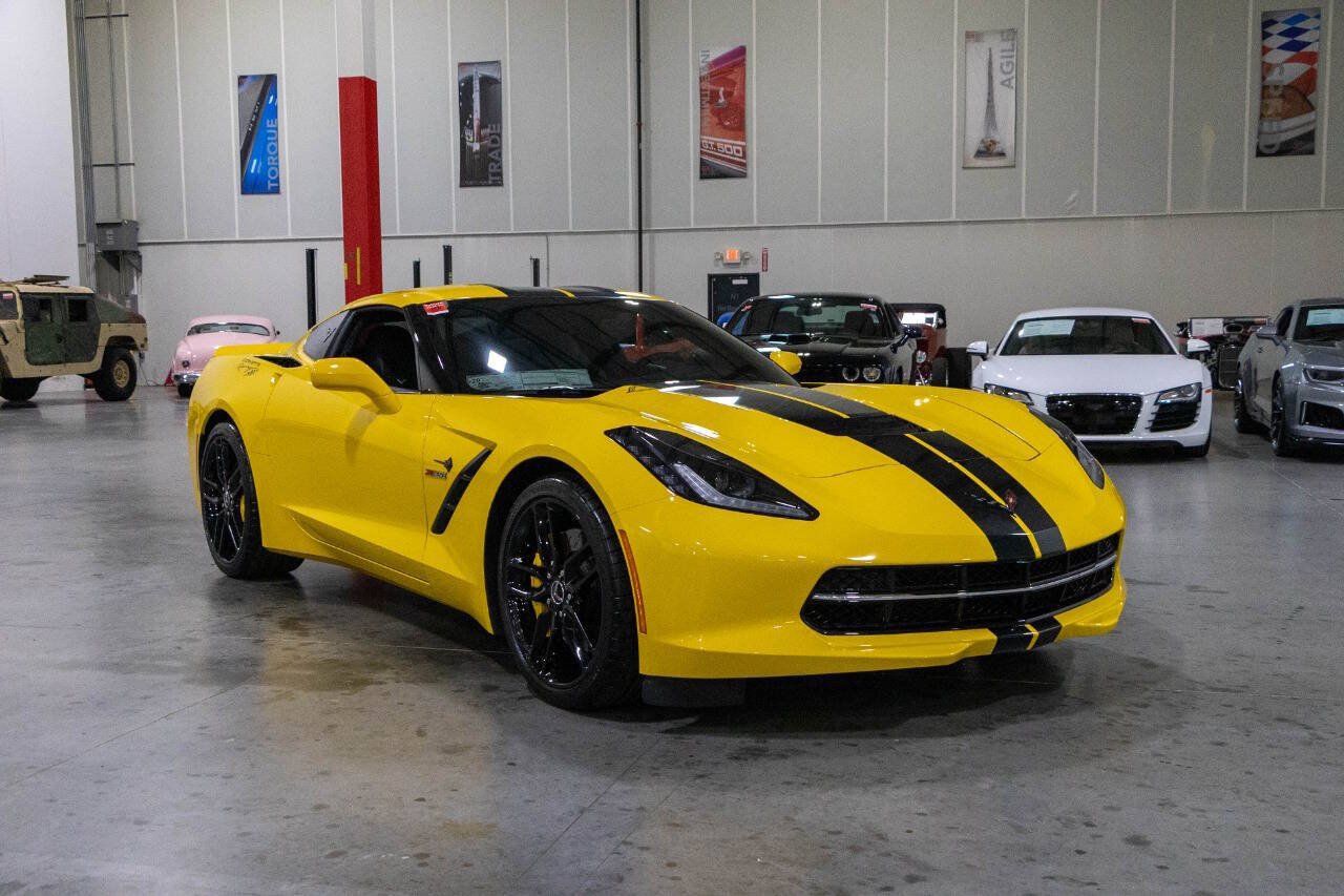 Used 2015 Chevrolet Corvette Stingray Coupe w/ 3LT Preferred Equipment Group RWD image 8
