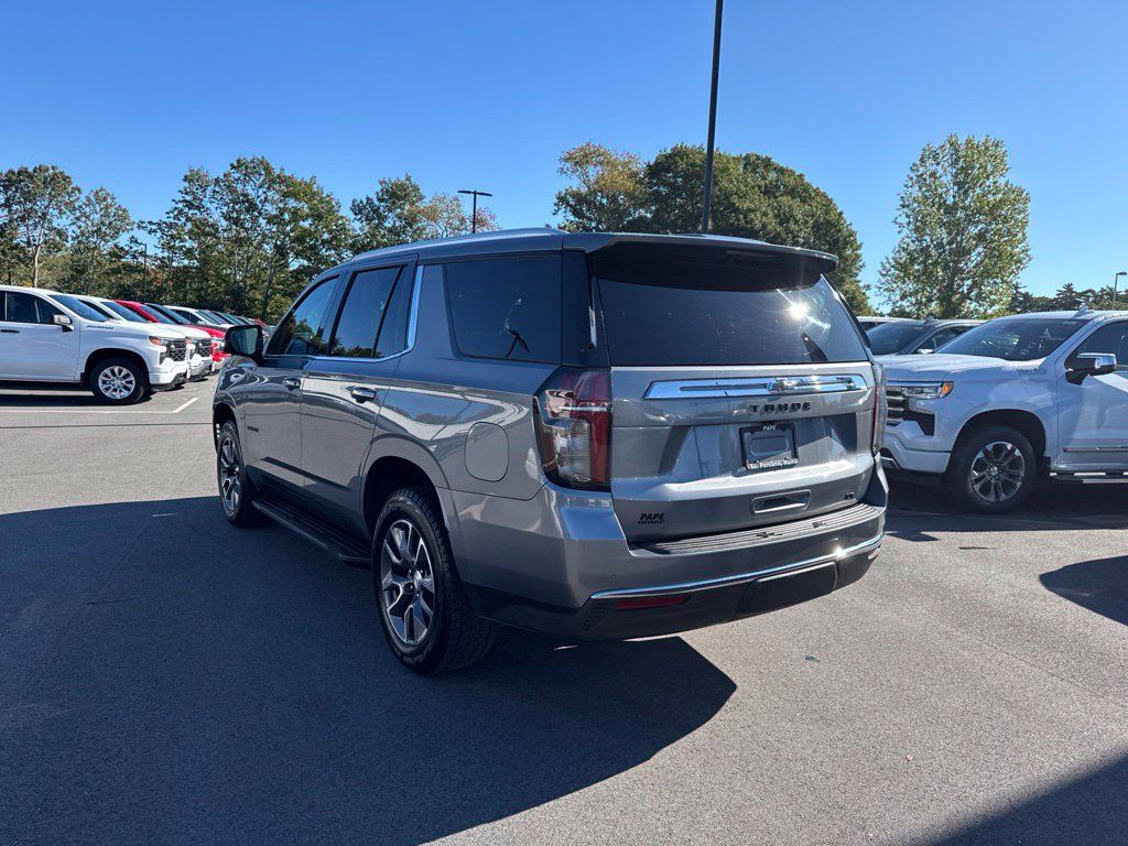 Used 2022 Chevrolet Tahoe LT w/ Luxury Package AWD/4WD image 7