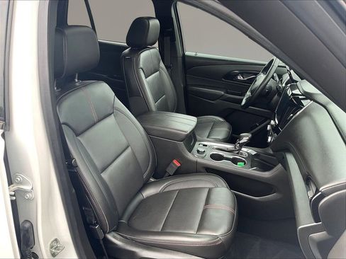 Used 2023 Chevrolet Traverse RS AWD/4WD image 30