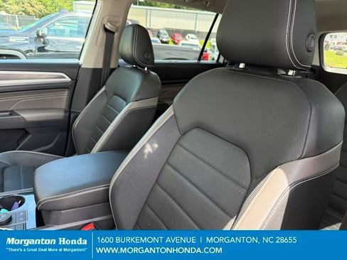 Used 2023 Volkswagen Atlas SEL Premium AWD/4WD image 5