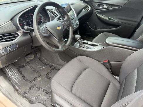 Used 2024 Chevrolet Malibu LT image 17
