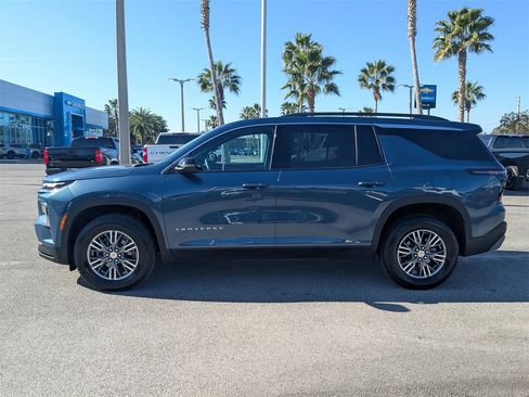 Certified 2025 Chevrolet Traverse LT image 6