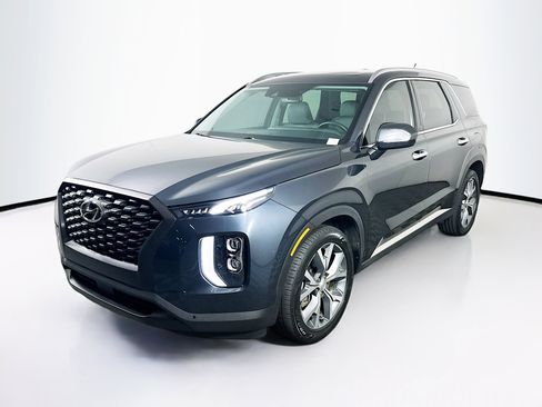 Used 2020 Hyundai Palisade SEL w/ Premium Package image 3