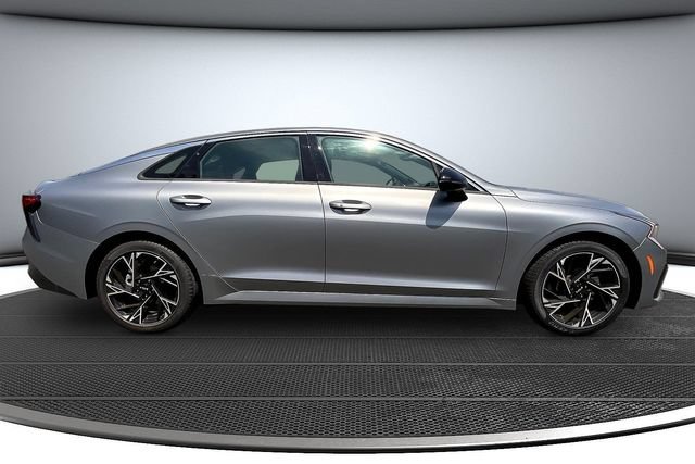 Used 2025 Kia K5 GT-Line w/ GT-Line Premium Package FWD image 4