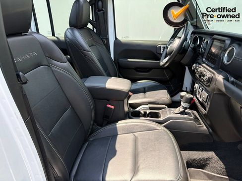 Certified 2022 Jeep Wrangler Unlimited Sahara AWD/4WD image 34