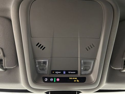 Used 2024 Chevrolet Equinox LS image 29