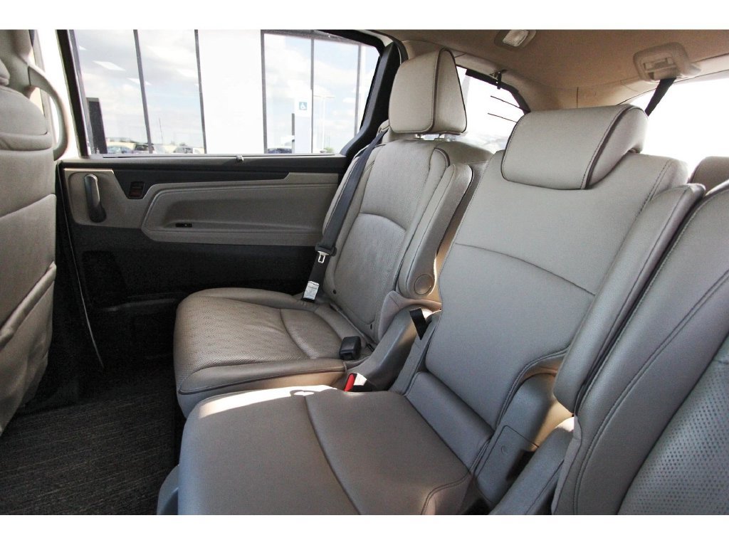 Used 2024 Honda Odyssey Elite image 12