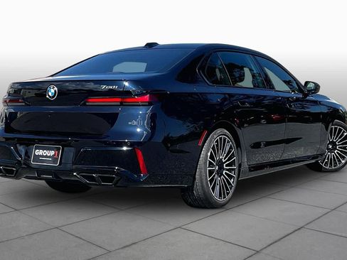 Used 2024 BMW 760i xDrive w/ Executive Package AWD/4WD image 12