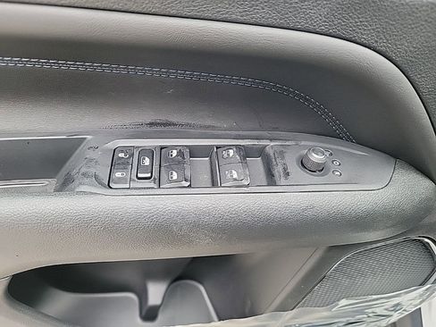 New 2026 Jeep Compass Limited image 10