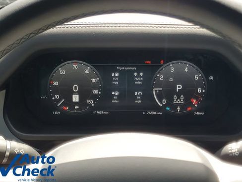 Used 2025 Land Rover Defender 130 X-Dynamic SE AWD/4WD image 26