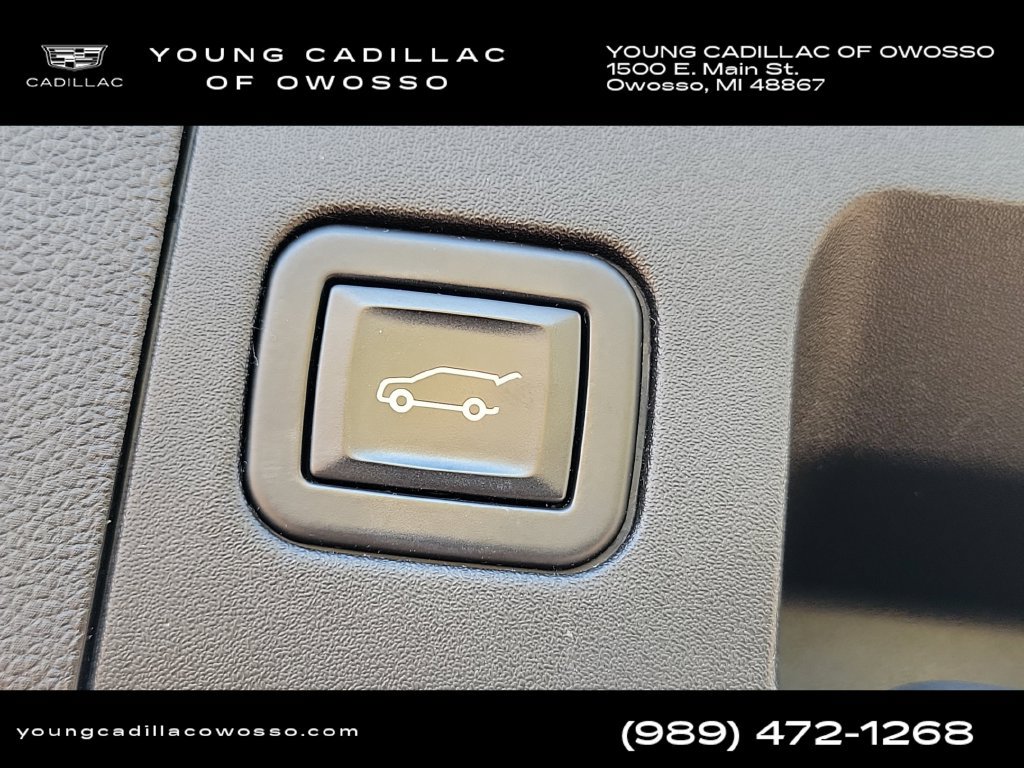 Used 2023 Cadillac XT4 Premium Luxury w/ Cold Weather Package AWD/4WD image 31