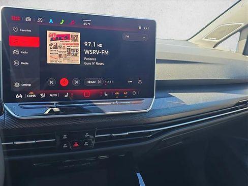 New 2025 Volkswagen Golf SE image 13