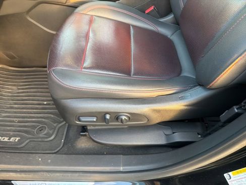 Used 2022 Chevrolet Blazer RS image 3