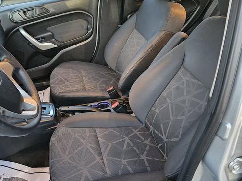 Used 2012 Ford Fiesta SE image 16