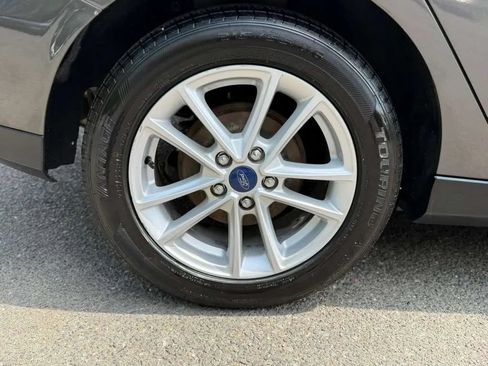Used 2017 Ford Focus SE FWD image 20