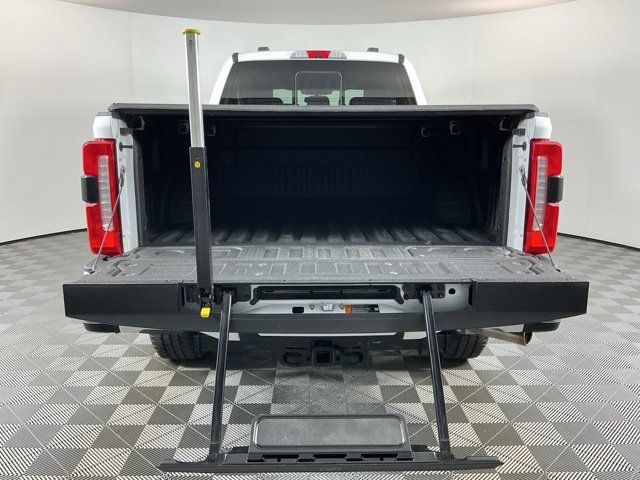Used 2023 Ford F350 Lariat w/ Sport Appearance Package AWD/4WD image 8