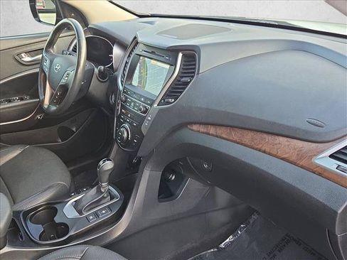 Used 2018 Hyundai Santa Fe Sport FWD image 22