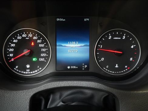 Used 2025 Mercedes-Benz Sprinter 2500 image 38