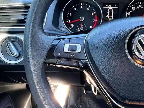 Used 2017 Volkswagen Passat 1.8T S image 24