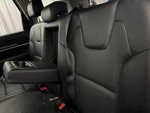 Used 2022 Kia Telluride LX AWD/4WD image 10