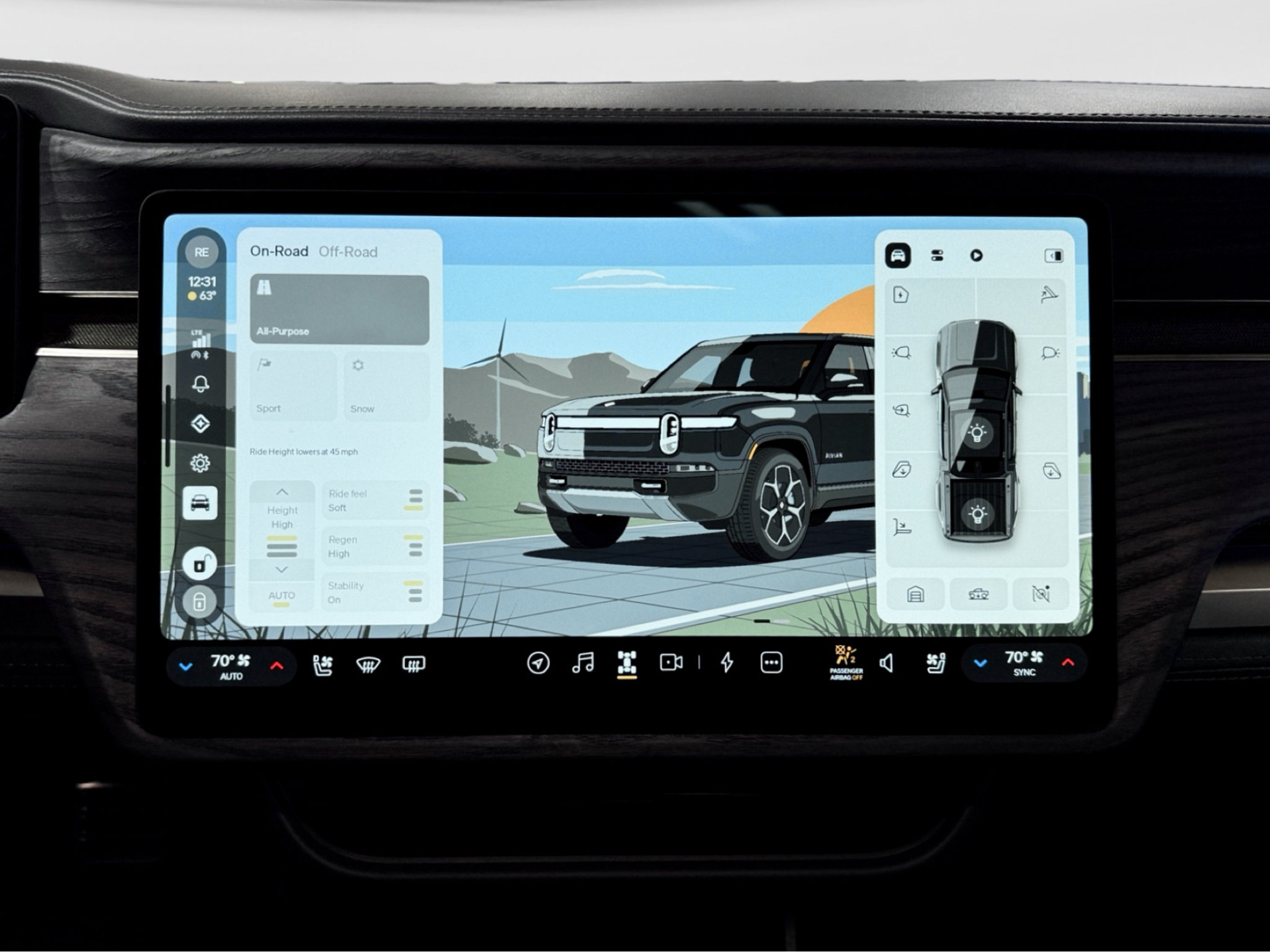 Used 2023 Rivian R1T Adventure Dual AWD/4WD image 12