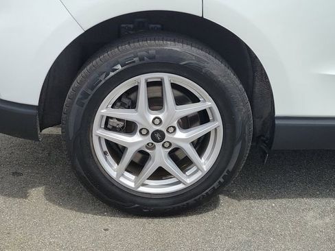 Used 2023 Ford Edge SEL image 7