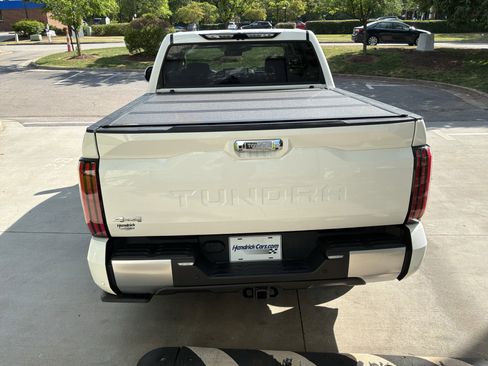 Used 2024 Toyota Tundra Limited image 9