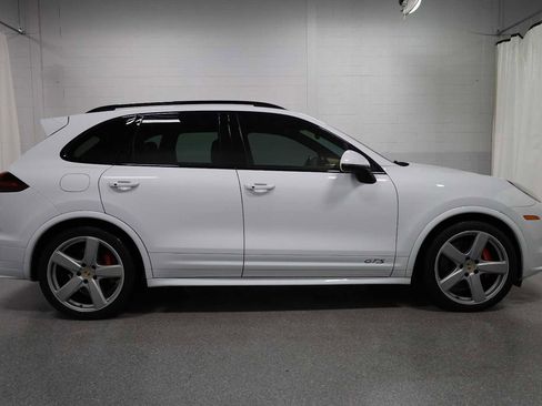 Used 2018 Porsche Cayenne GTS image 10