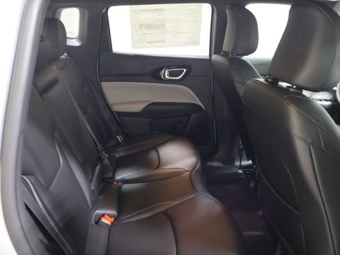 New 2026 Jeep Compass Limited AWD/4WD image 14