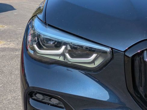 Used 2022 BMW X5 xDrive40i w/ M Sport Package image 10