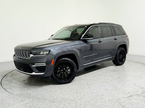 Used 2022 Jeep Grand Cherokee Summit image 1