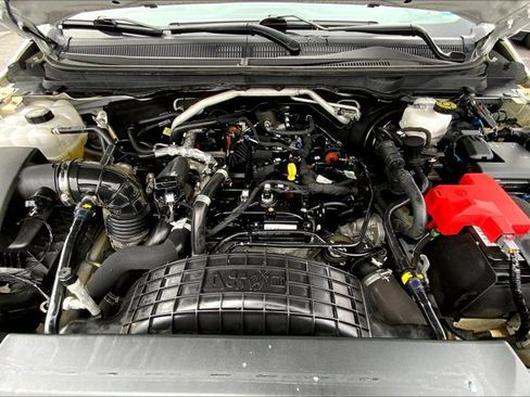 Used 2021 Ford Ranger XLT w/ Equipment Group 302A High image 9