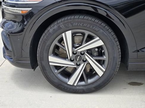 Used 2026 Genesis GV70 3.5T Sport Advanced AWD/4WD image 7